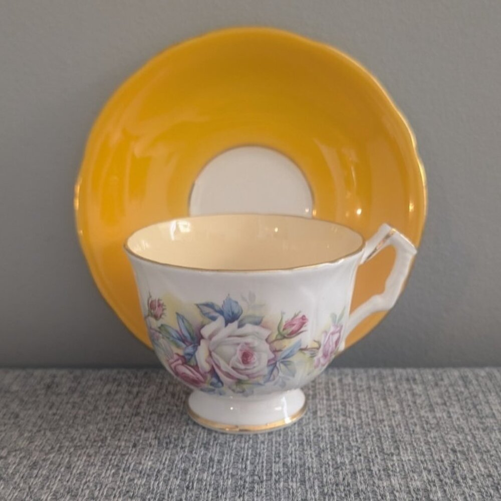 Vintage Aynsley #2601 Yellow/White Rose Cup and Saucer Set, NM/EUC - Picture 1 of 5